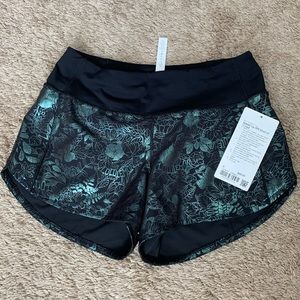 NWT Lululemon Speed Up Short Sz 6 iridescent foil